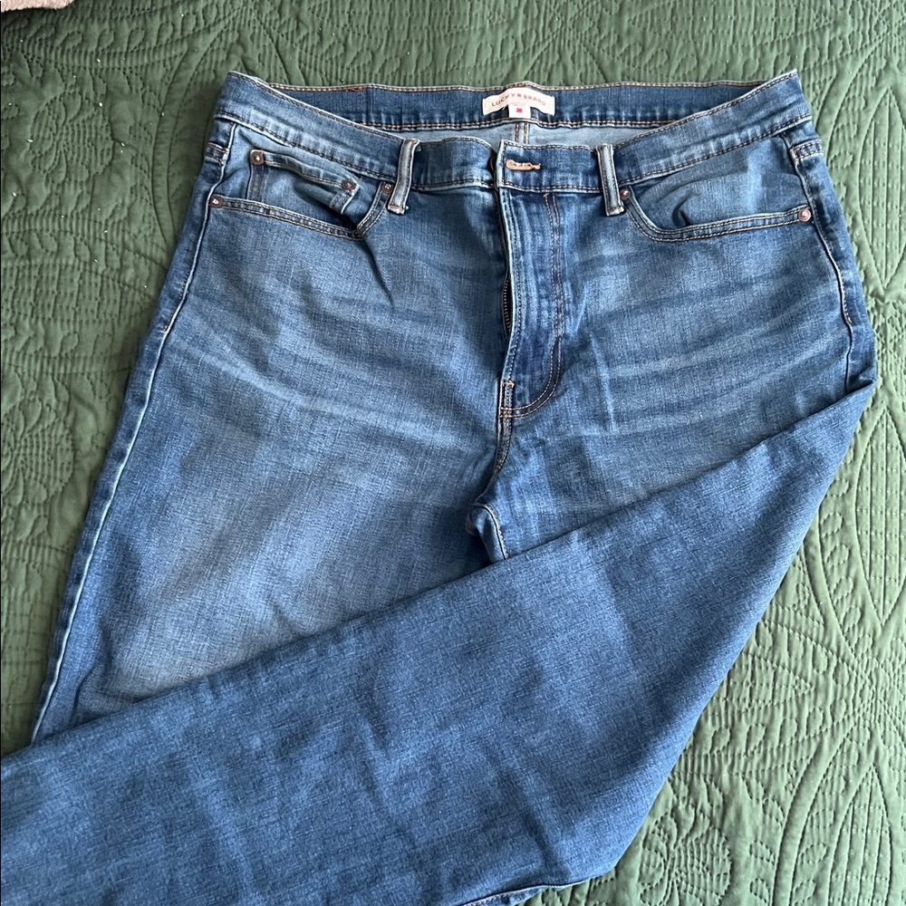 Lucky Brand Men's Classic Blue Jeans